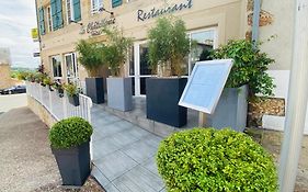 Logis Hotel Restaurant La Chatellenie